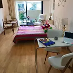 Studio Plaza Con Sillon Cama